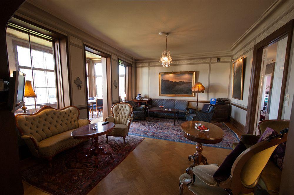 Slottshotellet Budget Hotel 4*